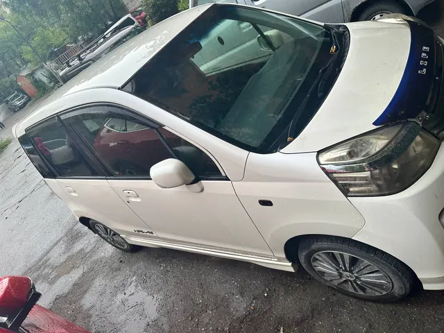 Автомобиль марки HONDA LIFE 2011 г.в., номер кузова JC1-1258601