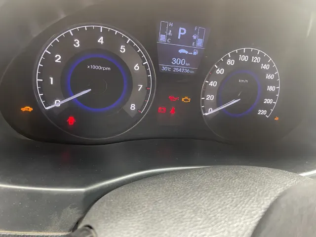 Автомобиль марки HYUNDAI, модель: Solaris, VIN: Z94CU41DBFR324922, гос. рег. номер: В392ВН17, год изготовления: 2014