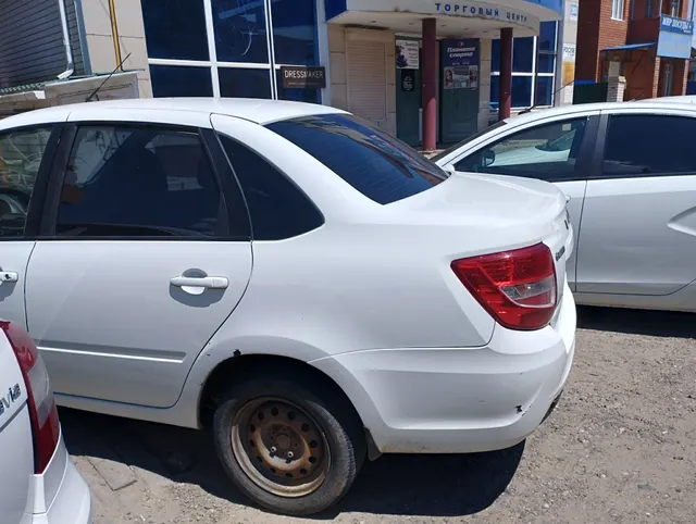 автомобиль марки LADA модель GRANTA, 2022 г.в. VIN-номер XTA219070N0834753