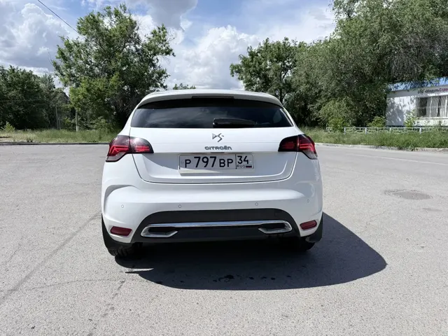 Легковой автомобиль марки: CITROEN, модели: DS4, год выпуска: 2014, идентификационный номер (VIN): VF7NX5FS0EY546985