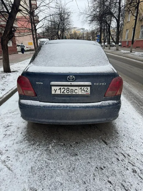 Легковой автомобиль марки: TOYOTA, модели: ECHO, год выпуска: 2003 г., кузов №: JTDBT123835052531, идентификационный номер (VIN): JTDBT123835052531