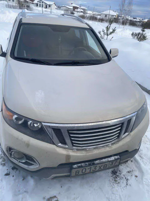 Автомобиль марки KIA SORENTO XM 2010 года выпуска, VIN-номер KNAKU811DA5096162. Является предметом залога ПАО Совкомбанк
