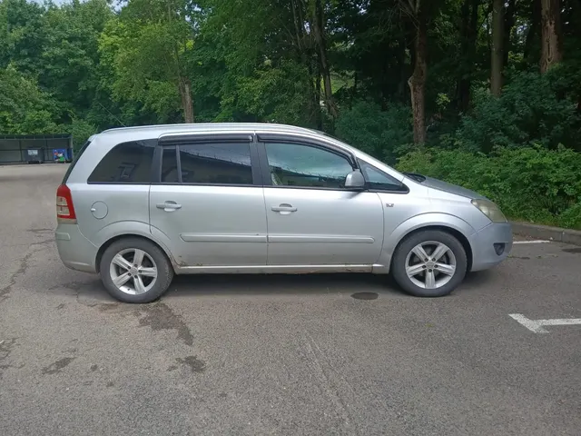 Автомобиль марки OPEL модель Zafira 2012 г.в. VIN-номер XWF0AHM75C0001434, гос. знак У150ЕА05