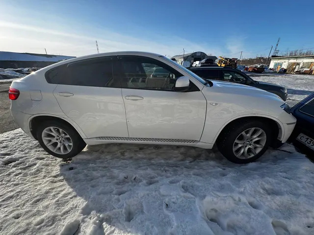 Автомобиль марки BMW модель X6 2009 г.в. VIN-номер WBAFG01010L328740.