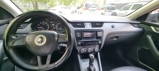 Автомобиль марки SKODA модель Octavia, 2018 года выпуска, идентификационный номер (VIN) XW8AN2NE9JH035357