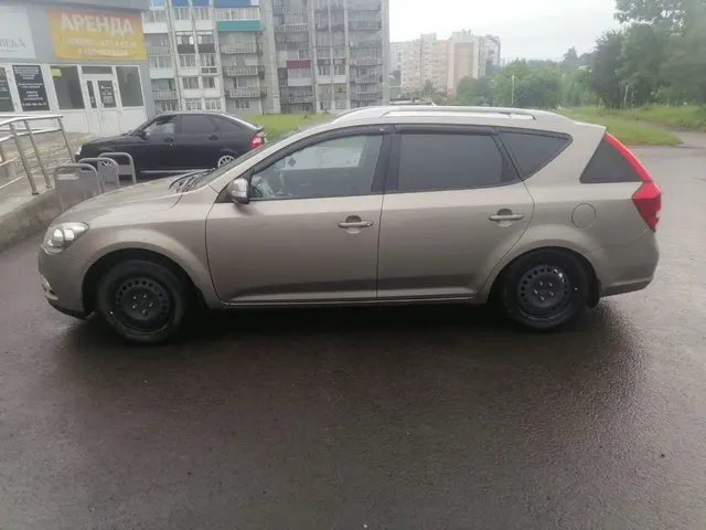 Автомобиль марки KIA модель CEED 2010 г.в. VIN-номер XWEHC812AA0001394.