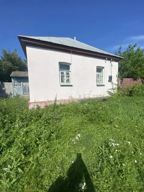 Здание (жилой дом), общей площадью: 29.6 кв. м., расположенное по адресу: Орловская обл., Ливенский р-н, с. Успенское, ул. Кузьмина, д. 16, кадастровый номер 57:22:0810101:500. Земельный участок, общей площадью: 6000 кв. м., расположенный по адресу: Орловская обл., Ливенский р-н, с. Успенское, ул. Кузьмина, д. 16, кадастровый номер 57:22:0810101:162