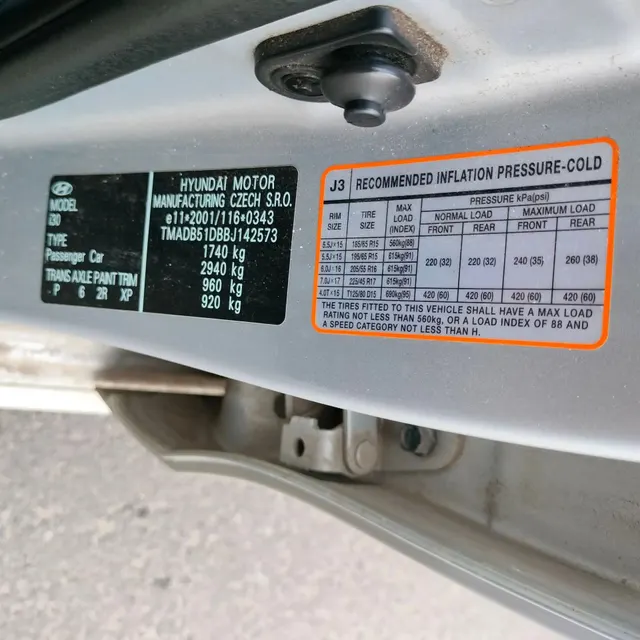 Автомобиль марки HYUNDAI модель i30 2010 г.в. VIN-номер TMADB51DBBJ142573