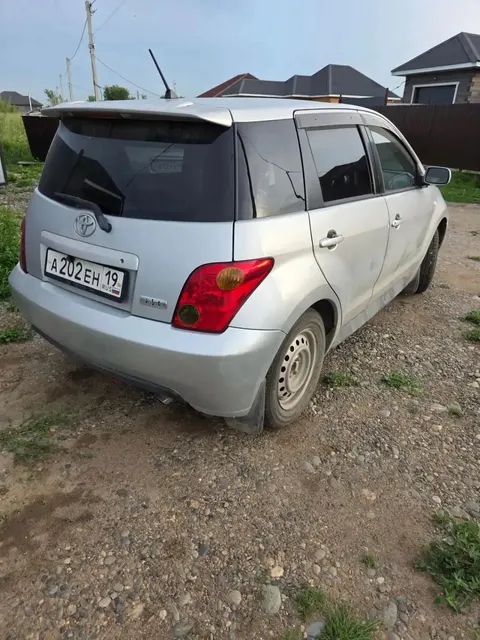 автомобиль марки TOYOTA модель Ist 2003 г.в. номер кузова NCP61-0043196