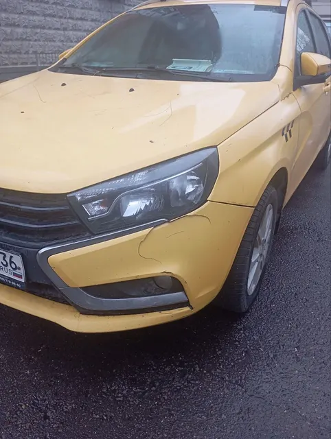 Легковой автомобиль марки: LADA, модель: VESTA, год выпуска: 2021, цвет кузова: коричневый, идентификационный номер: XTAGFK440NY636232