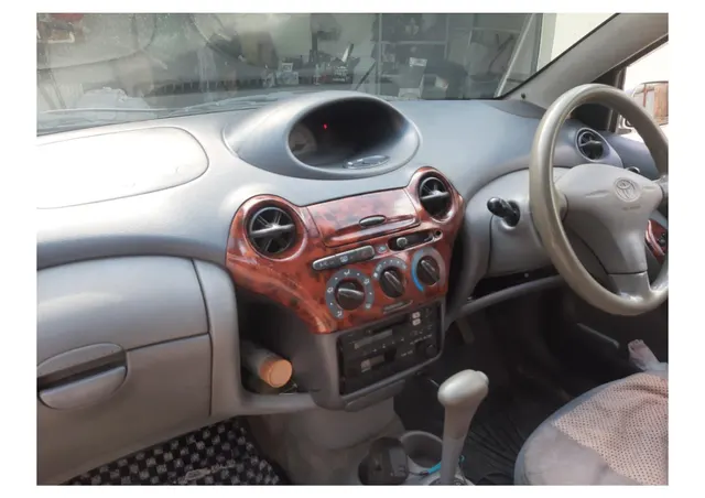 Автомобиль марки Toyota модель Vitz 2001 г.в., номер кузова SCP10-0306664