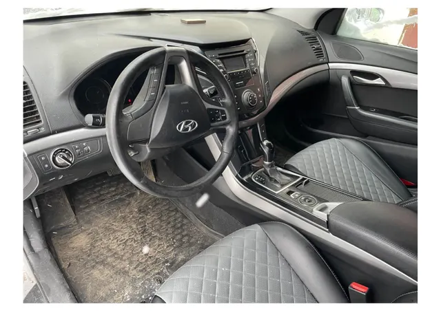 Автомобиль марки HYUNDAI, модель I40, 2013 г.в., VIN-номер XWELB41CBD0000214