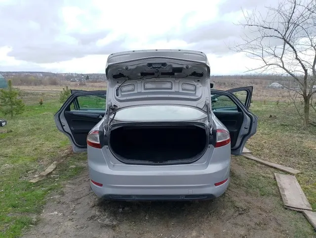 легковой автомобиль FORD MONDEO, 2012 г.в., VIN X9FDXXEEBDCR73997, цвет серо-голубой, В303ВК977 грз.