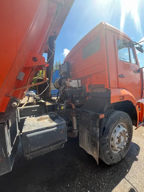 Автомобиль марки KAMAZ модель 6520 2013 г.в. VIN-номер X1F652000D0000037