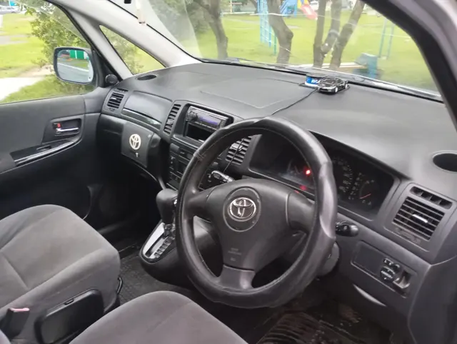 Автомобиль марки TOYOTA COROLLA SPACIO, 2003 года выпуска, номер кузова NZE121-3239512