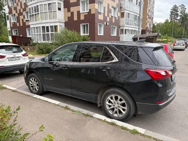 Автомобиль марки CHEVROLET модель EQUINOX 2019 г.в. VIN-номер 2GNAXKEV3L6192825.