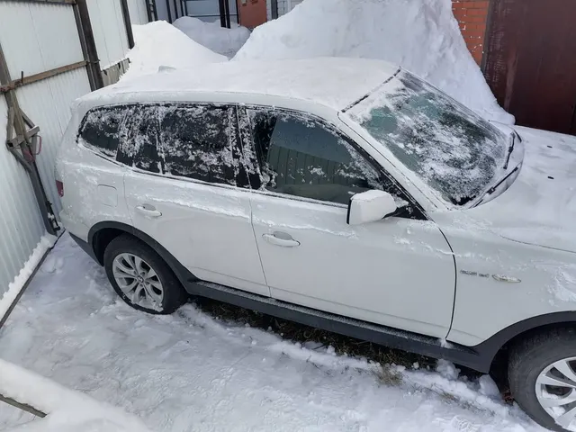 Автомобиль марки BMW модель X3 2008 г.в. VIN-номер WBAPC71080WB75865