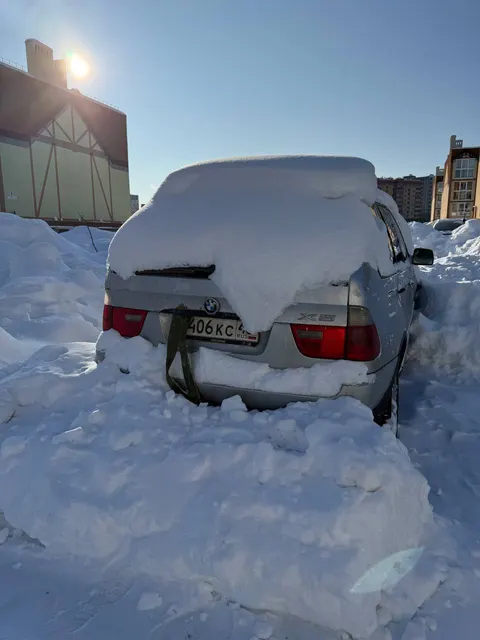 Автомобиль марки BMW модель (5UХ) 125X50K02Б 2001 г.в. VIN-номер WBAFA51090LM32262