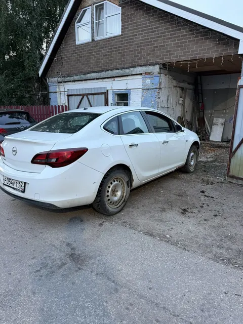 Автомобиль марки ОРЕL модель Р-J АSТRА 2013 г.в. VIN-номер XUFPE5DD3D3044547
