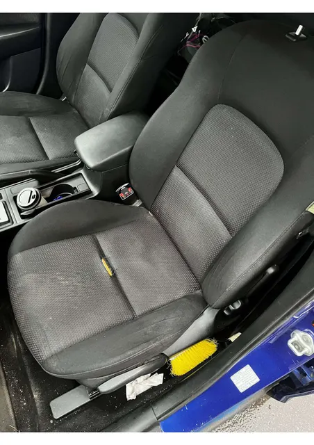 Автомобиль MAZDA 3