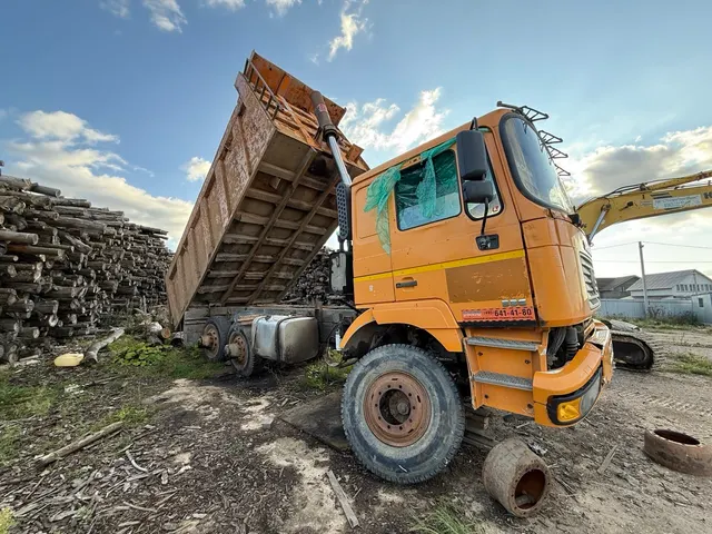 Грузовой самосвал марки: SHACMAN, модель: SX3255DR384, год выпуска: 2012г., идентификационный номер (VIN): LZGJLDR40CX021279, кузов № LZGJLDR40CX021279