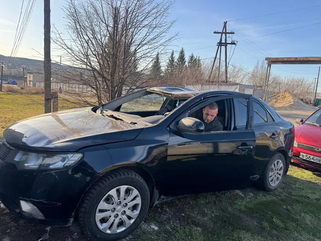 Легковой автомобиль марки: KIA, модель: Cerato, год выпуска: 2010 г., идентификационный номер (VIN): KNAFU411AB5905339