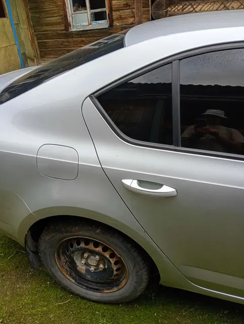 автомобиль марки SKODA модель Octavia, 2015 года выпуска, VIN XW8AN2NE1FH030094
