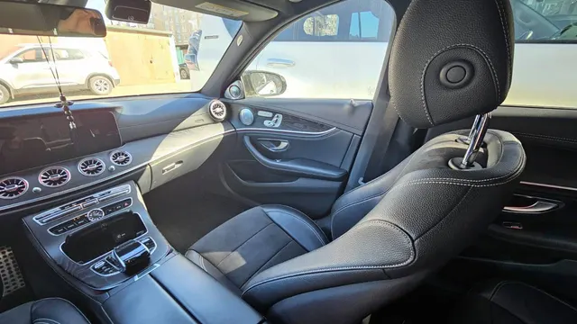 Автомобиль марки MERCEDES модель E 220 D 4MATIC 2017 г.в. VIN номер WDD2130051A237003