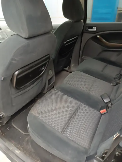 Автомобиль марки FORD модель C-Max, 2007 года выпуска, VIN-номер WF0EXXGCDE7J37922.
