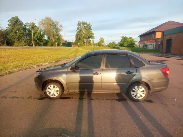 Легковой автомобиль марки: LADA, модели: Granta, год выпуска: 2020 г., идентификационный номер (VIN): XTA219010M0727053