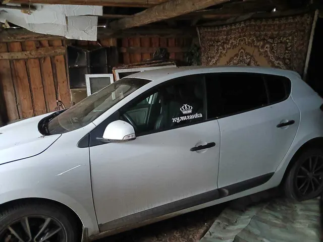 Автомобиль марки RENAULT модель Megane 2010 г.в. VIN-номер VF1BZ0A0542670019