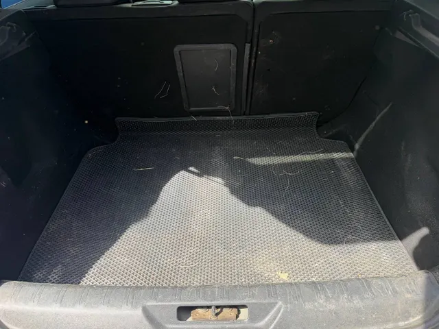 Автомобиль марки PEUGEOT модель 308, 2015 года выпуска , VIN VF3LPHNYWFS117762.