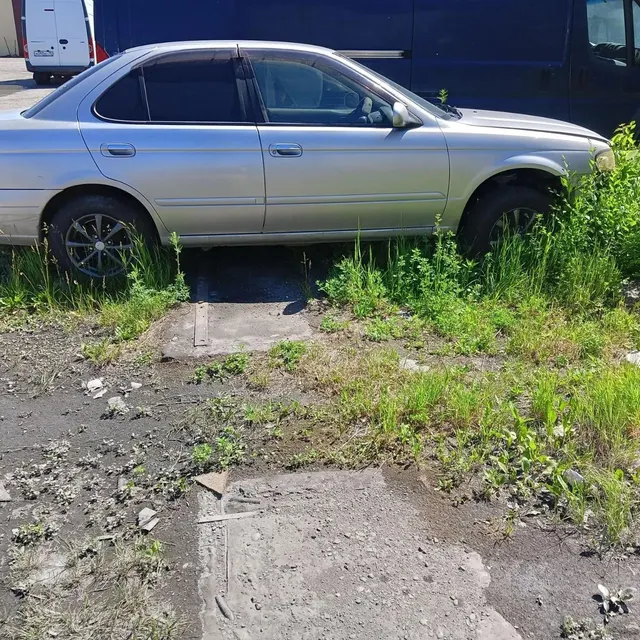 Автомобиль марки NISSAN модель SUNNY 2004 г.в. номер кузова FB15-820791