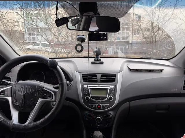Автомобиль марки HYUNDAI модель Solaris 2011г.в. VIN-номер Z94CT51DBBR012229.