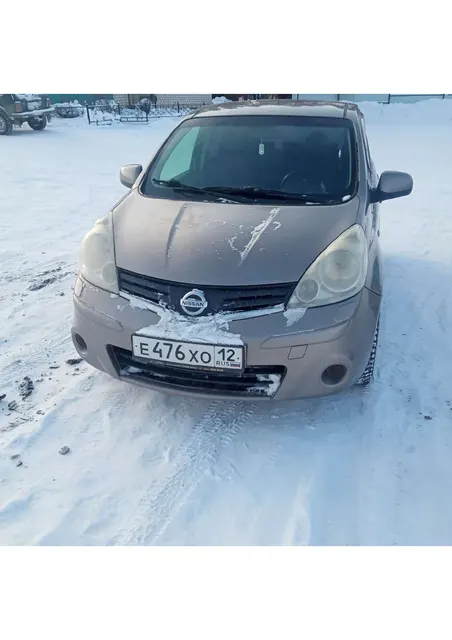 Автомобиль марки NISSAN, модели Note, выпуска 2010 года, идентификационный номер (VIN) SJNFAAE11U2085501
