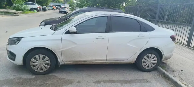 Автомобиль марки LADA модель VESTA 2023 г.в.