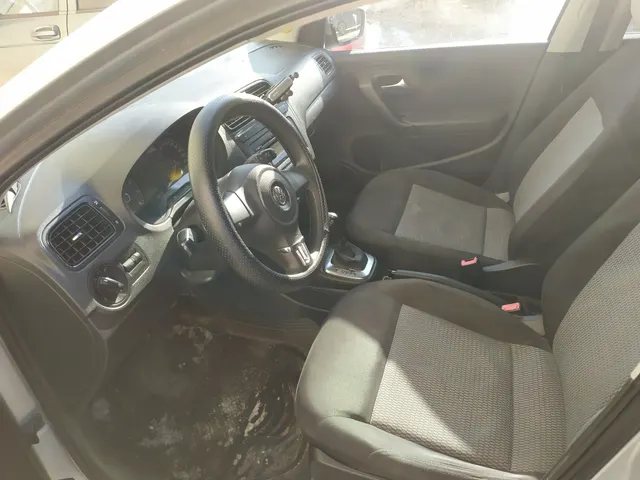 Автомобиль марки VOLKSWAGEN модель Polo 2012 г.в. VIN-номер XW8ZZZ61ZCG048752