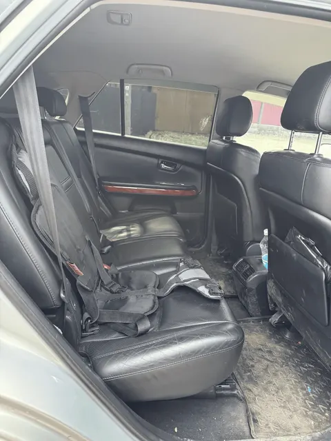 Автомобиль марки Lexus модель RX 2006 г.в. VIN-номер JTJHK31U502013599