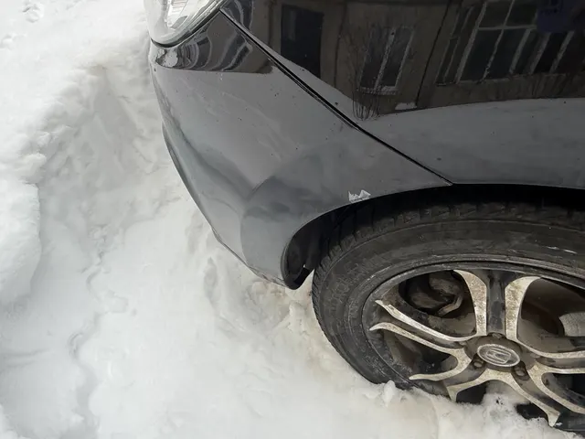 HYUNDAI модель IX35 2012 г.в. VIN-номер TMAJU81BADJ386799