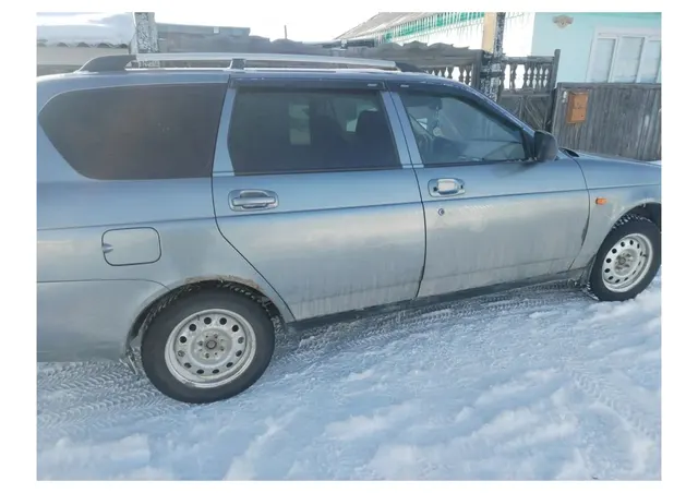Легковой автомобиль марки: LADA, модель: 217130 Lada Priora, год выпуска: 2009 г., кузов №: XTA21713090001077, идентификационный номер (VIN): XTA21713090001077