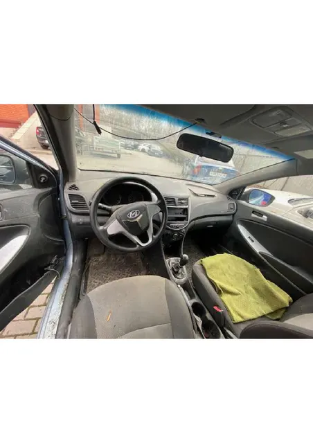 Автомобиль марки HYUNDAI модель Solaris 2011 г.в. VIN- номер Z94CT41DABR042121