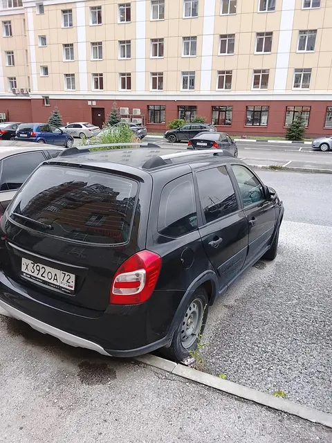 Автомобиль марки LADA модель Granta 2023 г.в. VIN-номер XTA219440P0220808