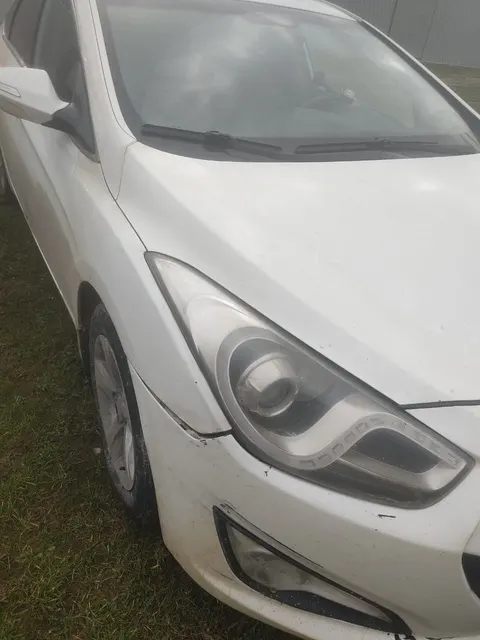 Автомобиль марки HYUNDAI модель i40 2013 г.в. VIN-номер XWELB41CBD0001615
