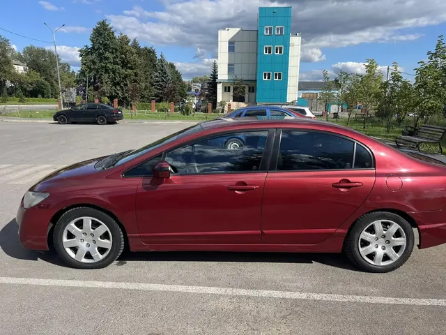 Легковой автомобиль марки: HONDA, модель: Civic, год выпуска: 2007 г., кузов №: JHMFD16408S201272, идентификационный номер (VIN): JHMFD16408S201272
