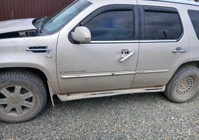Автомобиль марки CADILLAC модель GMT926 (ESCALADE) 2007 г.в. VIN-номер XWFFK638170000238