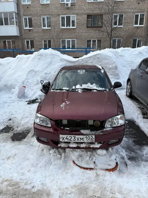 Автомобиль марки HYUNDAI модель Accent 2008 г.в. VIN-номер X7MCF41GP8M181259