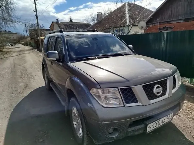 Автомобиль марки NISSAN модель PATHFINDER 2.5 SE 2007 г.в. VIN-номер VSKJVWR51U0251822