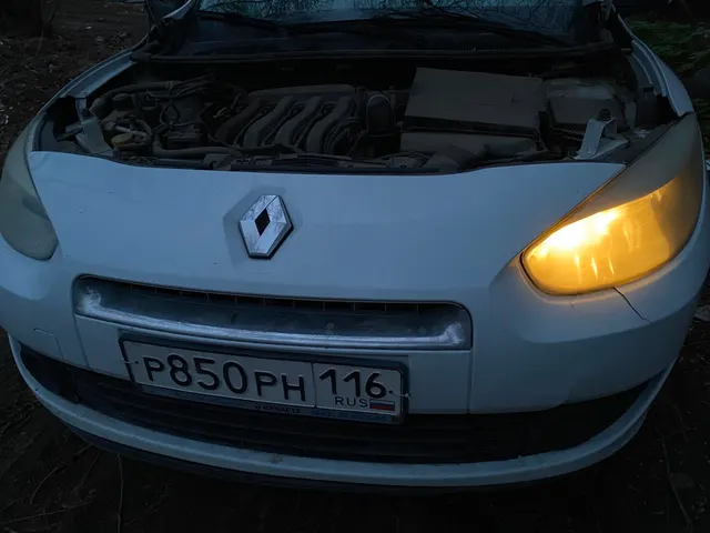 Легковой автомобиль, марки: RENAULT, модель: Fluence, год выпуска: 2012 г., идентификационный номер (VIN): VF1LZBR0547569437, находящийся в залоге у ПАО "Совкомбанк"