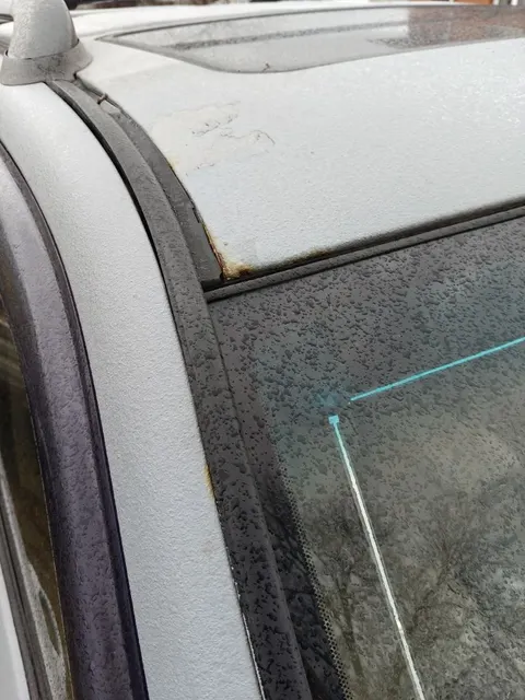 Автомобиль марки ТОЙОТА модель ЛЕНД КРУЗЕР 2001 г.в. VIN-номер JTEHT05J912012175