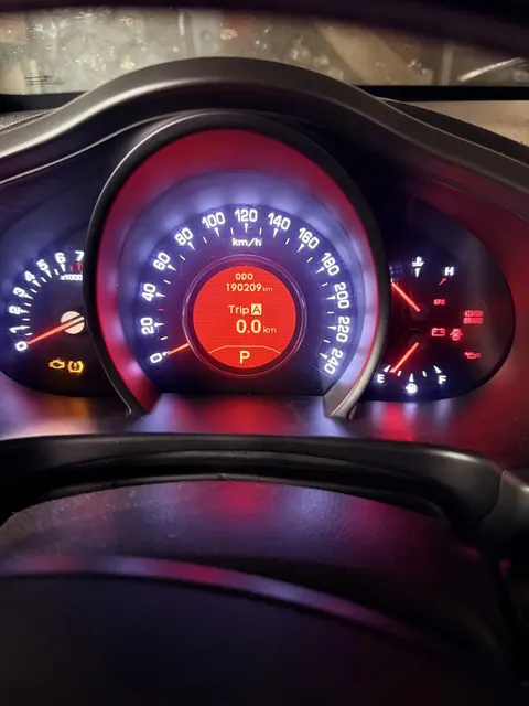 Автомобиль марки KIA модель Sportage 2012 г.в. VIN-номер KNAPE816BCK259687
